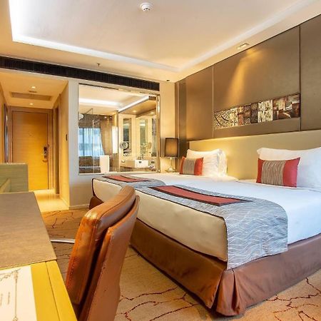 Graceland Bangkok By Grace Hotel - Sha Extra Plus Exterior foto