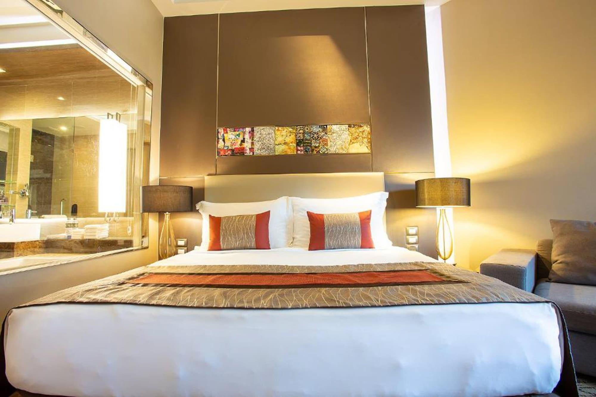 Graceland Bangkok By Grace Hotel - Sha Extra Plus Exterior foto