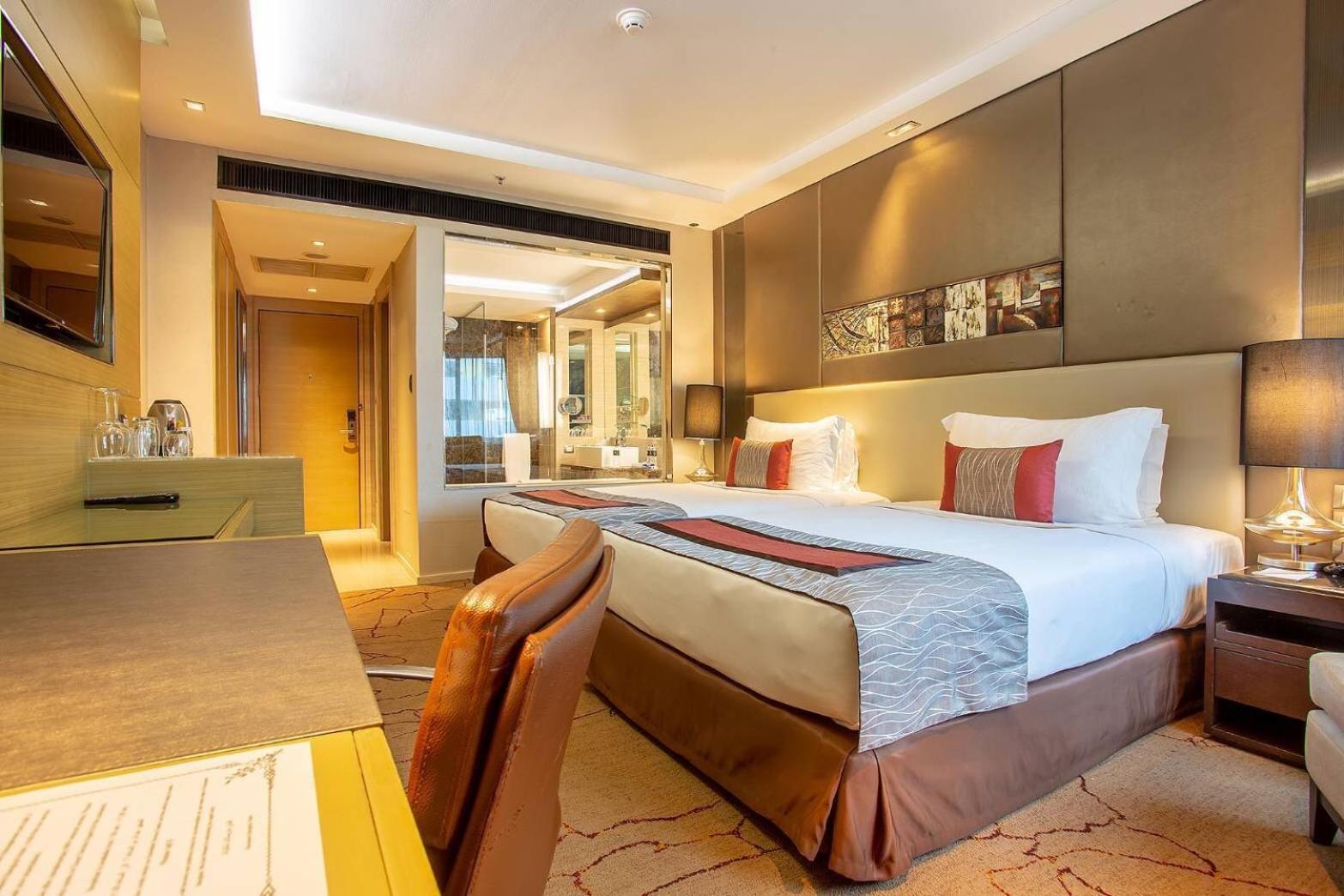 Graceland Bangkok By Grace Hotel - Sha Extra Plus Exterior foto