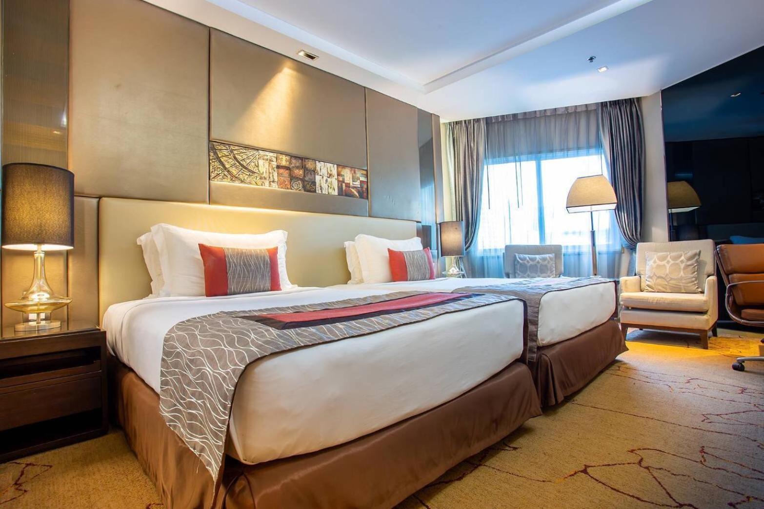 Graceland Bangkok By Grace Hotel - Sha Extra Plus Exterior foto