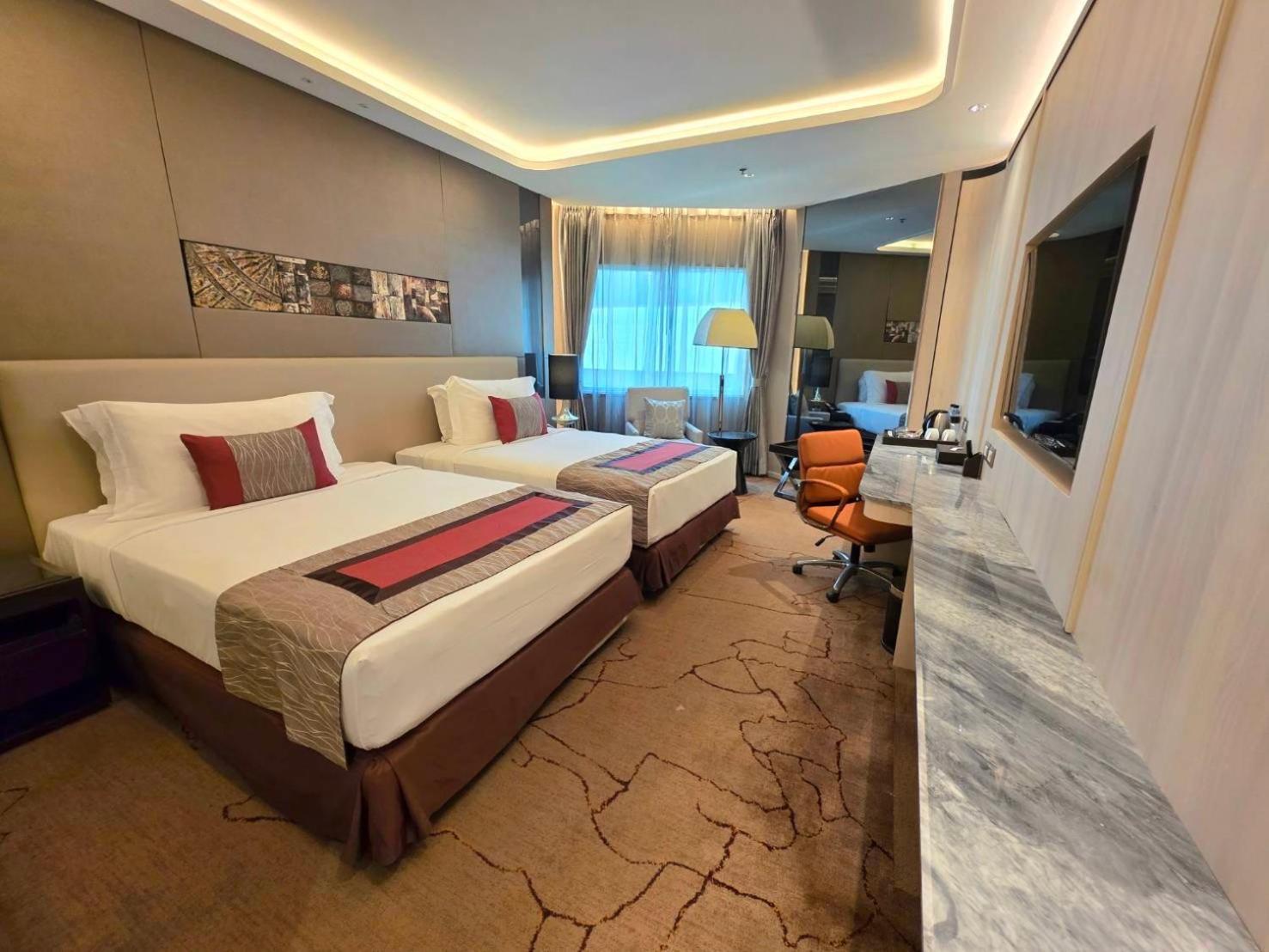 Graceland Bangkok By Grace Hotel - Sha Extra Plus Exterior foto