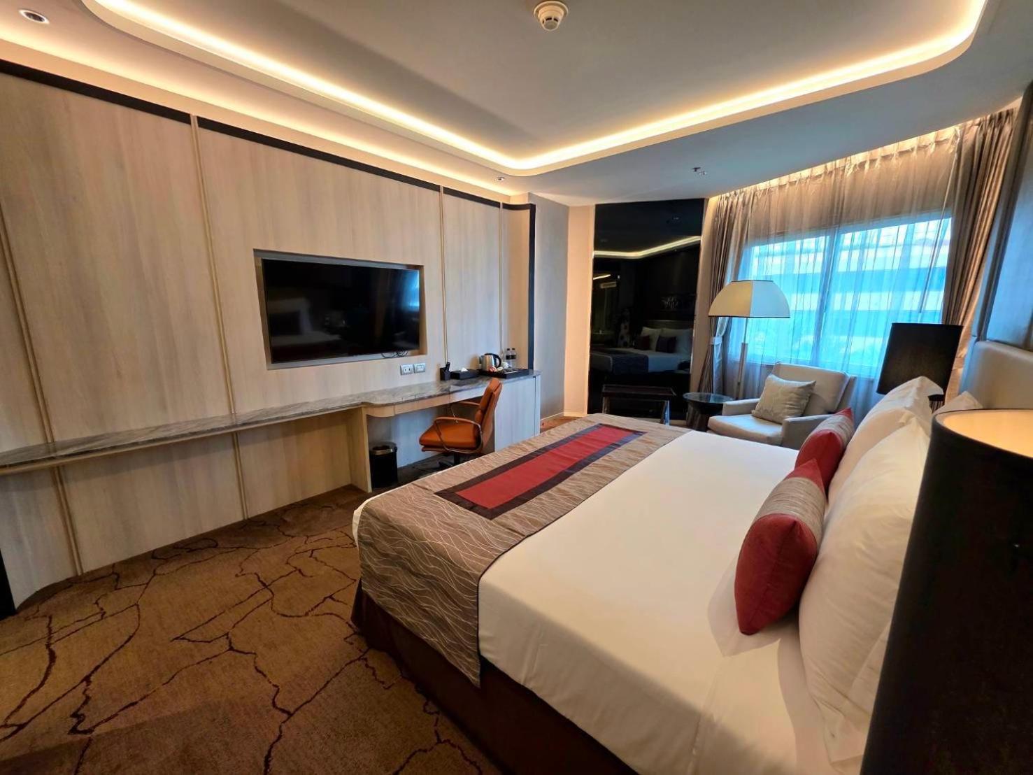Graceland Bangkok By Grace Hotel - Sha Extra Plus Exterior foto