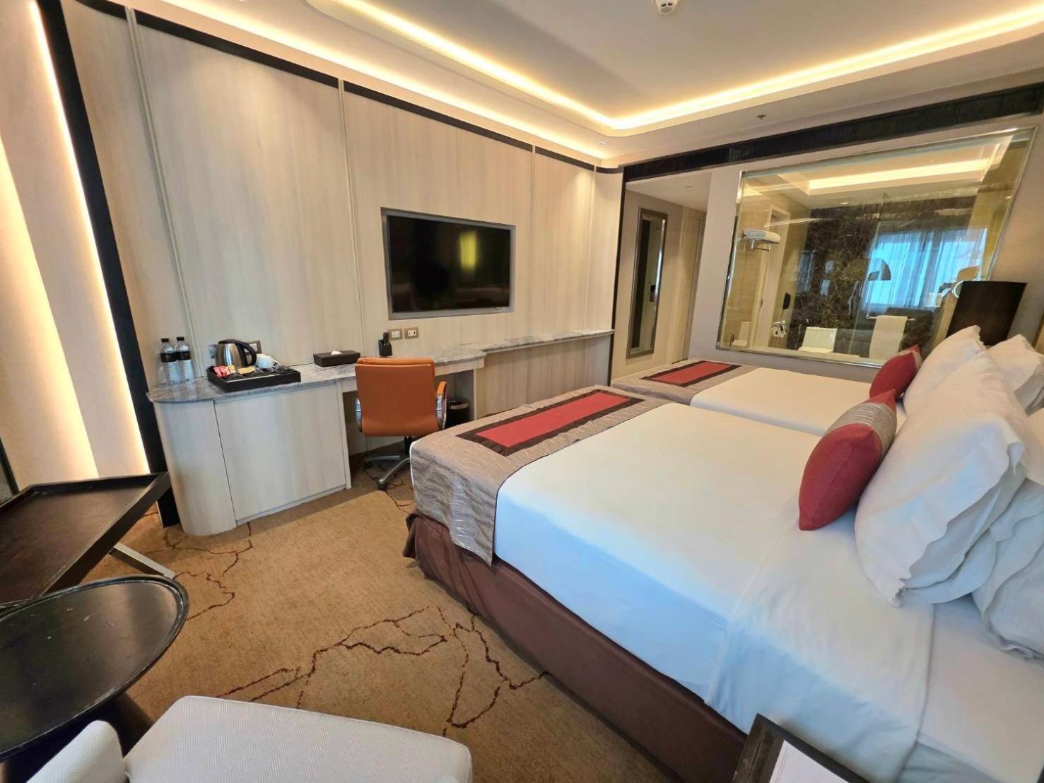 Graceland Bangkok By Grace Hotel - Sha Extra Plus Exterior foto