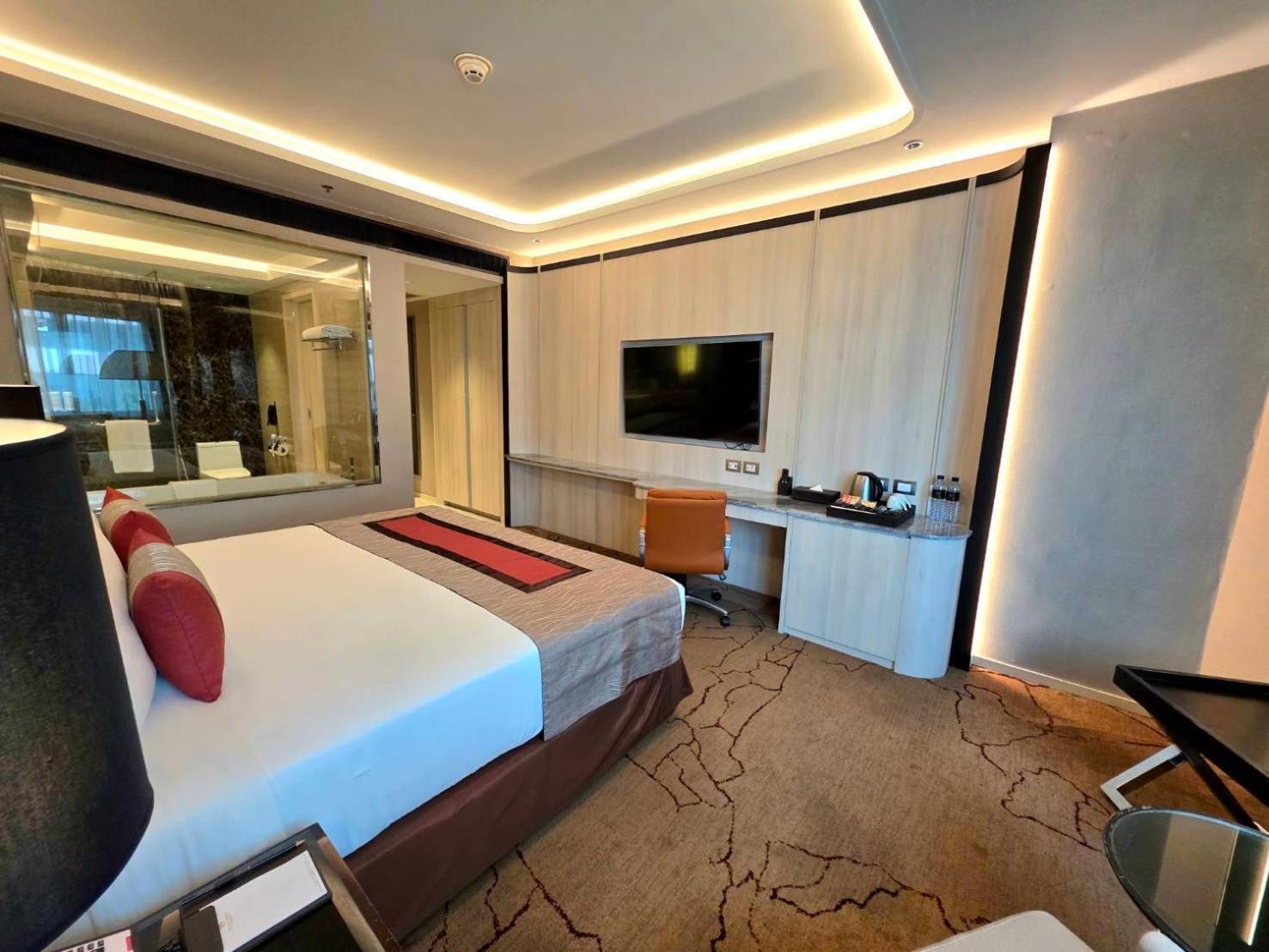 Graceland Bangkok By Grace Hotel - Sha Extra Plus Exterior foto