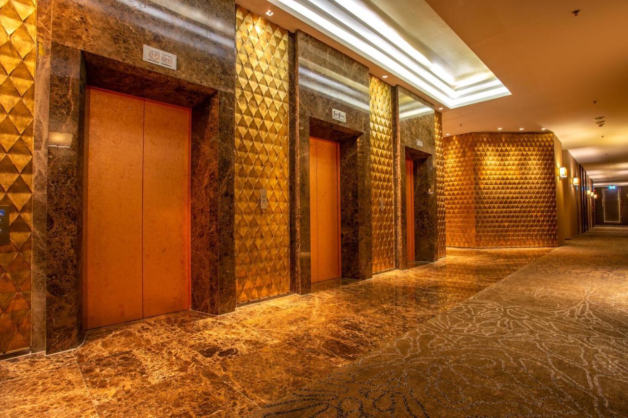 Graceland Bangkok By Grace Hotel - Sha Extra Plus Exterior foto