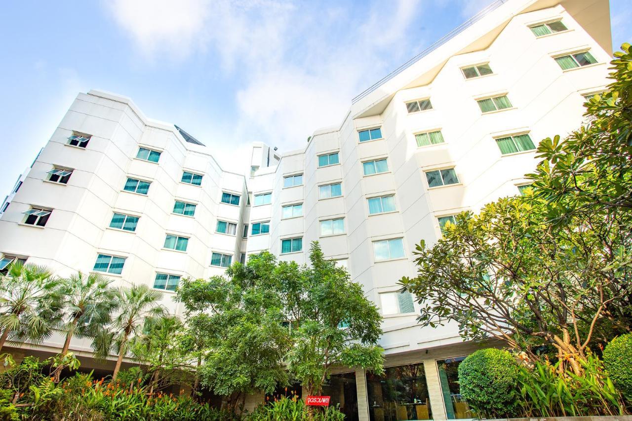Graceland Bangkok By Grace Hotel - Sha Extra Plus Exterior foto