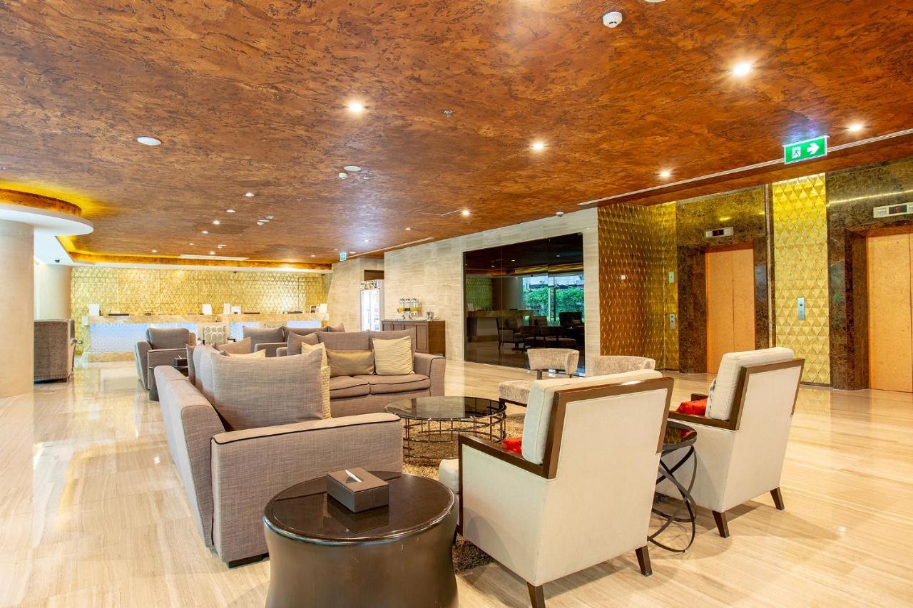 Graceland Bangkok By Grace Hotel - Sha Extra Plus Exterior foto