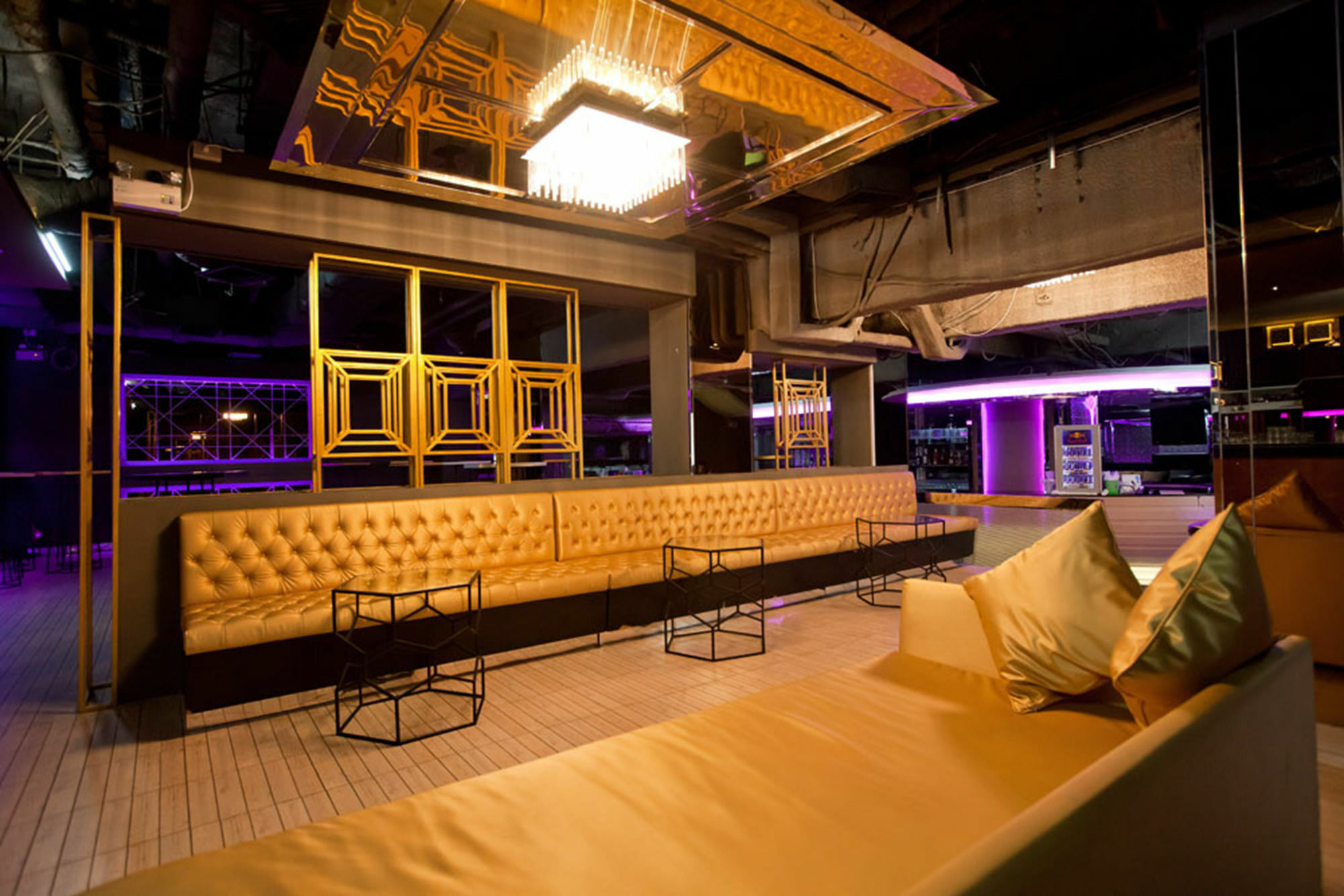Graceland Bangkok By Grace Hotel - Sha Extra Plus Exterior foto